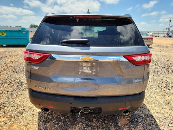 2021 CHEVROLET TRAVERSE LS