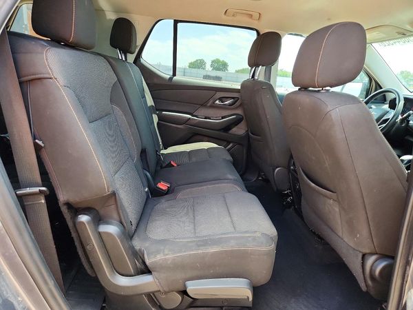 2021 CHEVROLET TRAVERSE LS