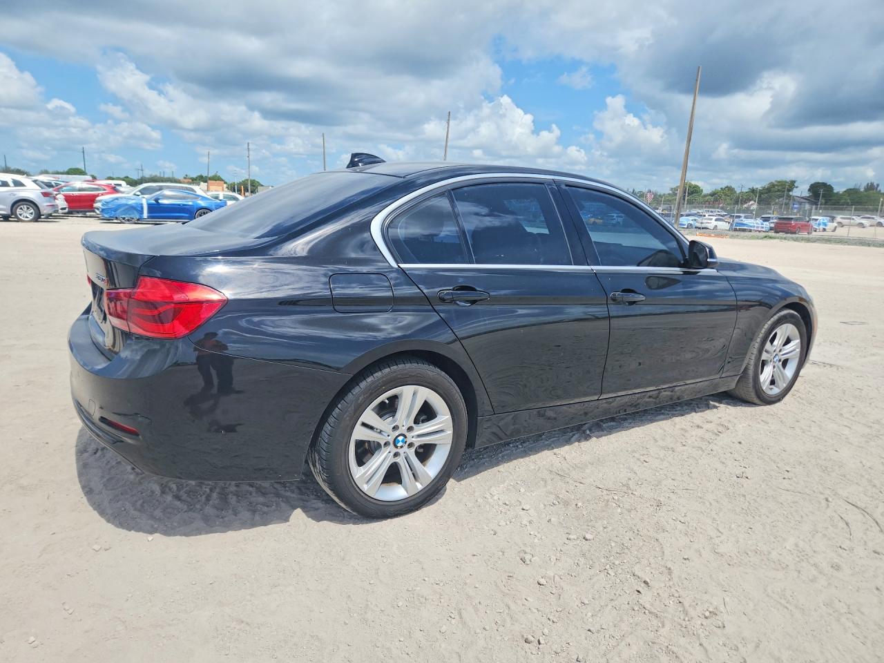 2017 BMW 330 SA