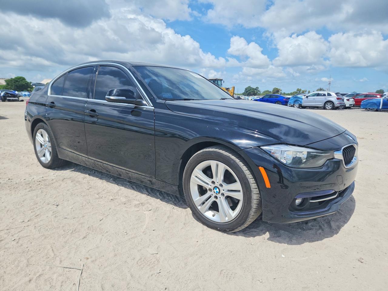 2017 BMW 330 SA