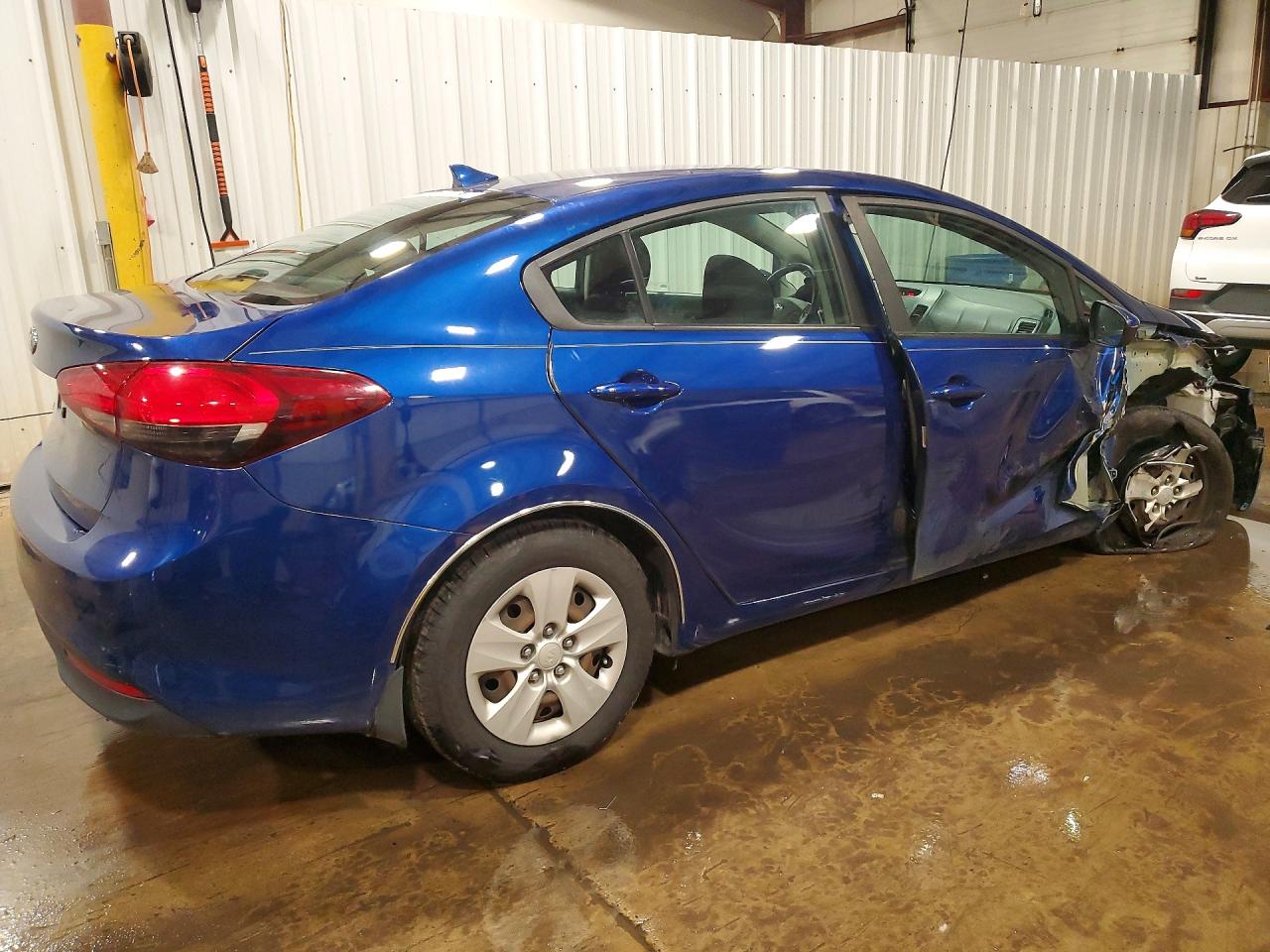 2018 KIA FORTE LX Base