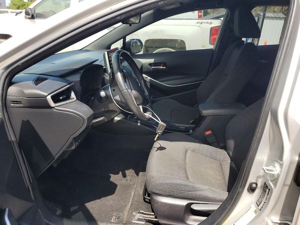 2020 TOYOTA COROLLA SE, CVT