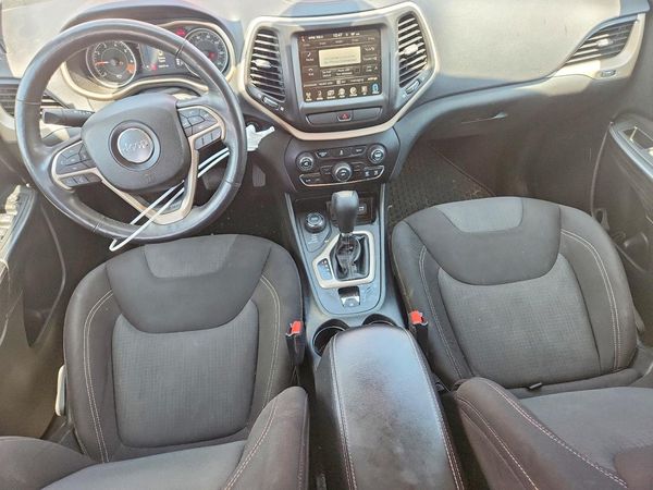 2015 JEEP CHEROKEE LATITUDE 4X4