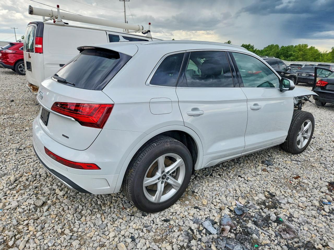 2024 AUDI Q5 quattro Premium