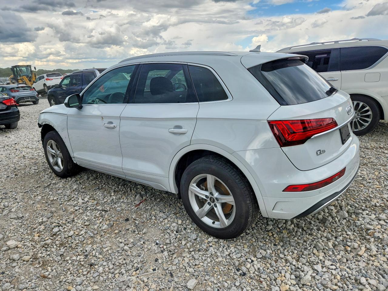 2024 AUDI Q5 quattro Premium