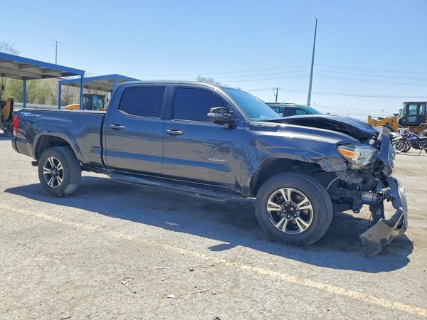 2017 TOYOTA TACOMA SR5/TRD Sport