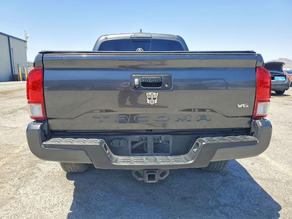 2017 TOYOTA TACOMA SR5/TRD Sport