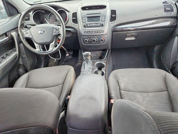 2014 KIA SORENTO Base/ LX
