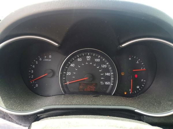 2014 KIA SORENTO Base/ LX