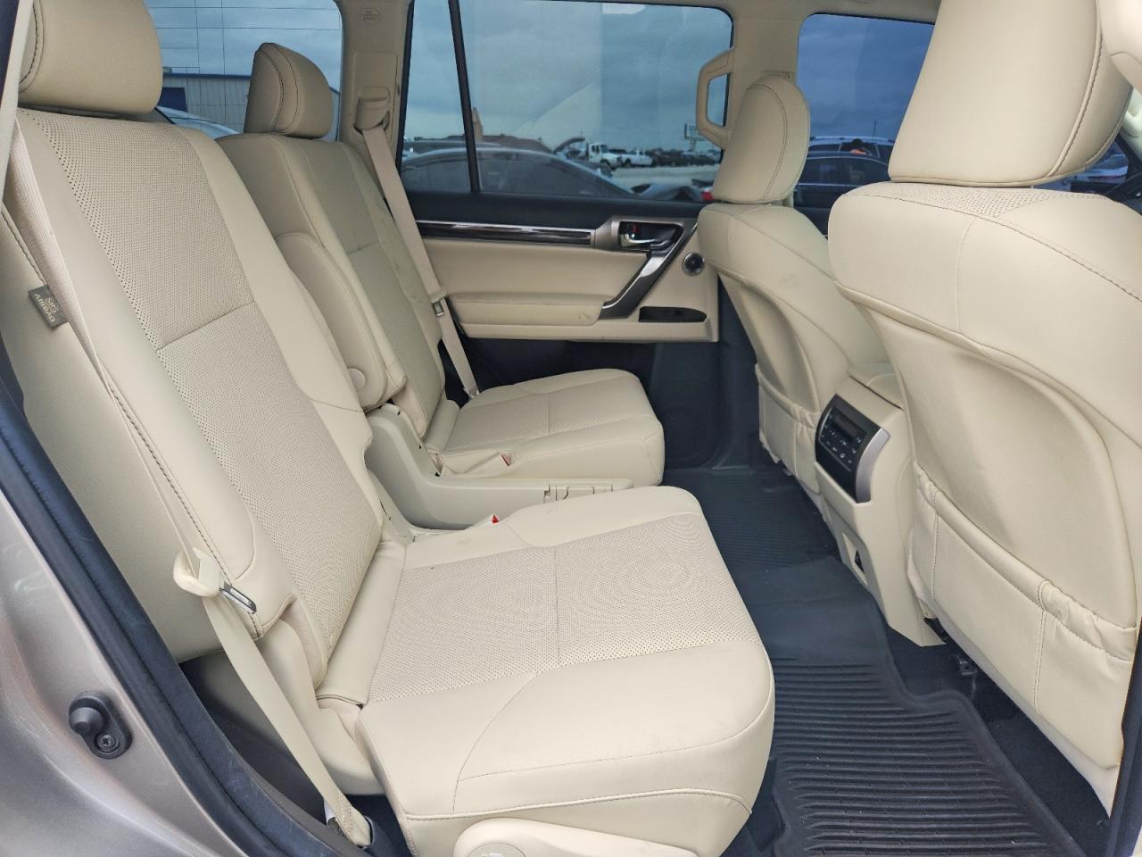 2022 LEXUS GX 460 Premium