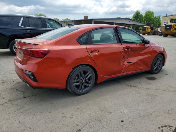 2021 KIA FORTE GT Line