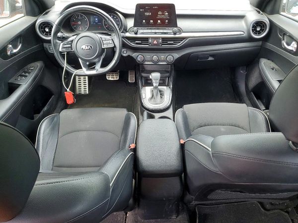 2021 KIA FORTE GT Line