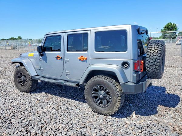 2017 JEEP WRANGLER UNLIMITED SAHARA 4X4