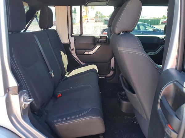 2017 JEEP WRANGLER UNLIMITED SAHARA 4X4