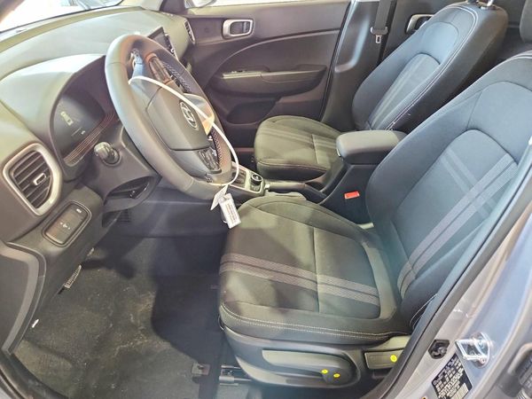 2026 HYUNDAI VENUE SEL, SEL w/ 2-Tone Roof