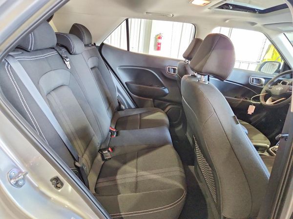 2026 HYUNDAI VENUE SEL, SEL w/ 2-Tone Roof