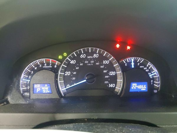 2014 TOYOTA CAMRY