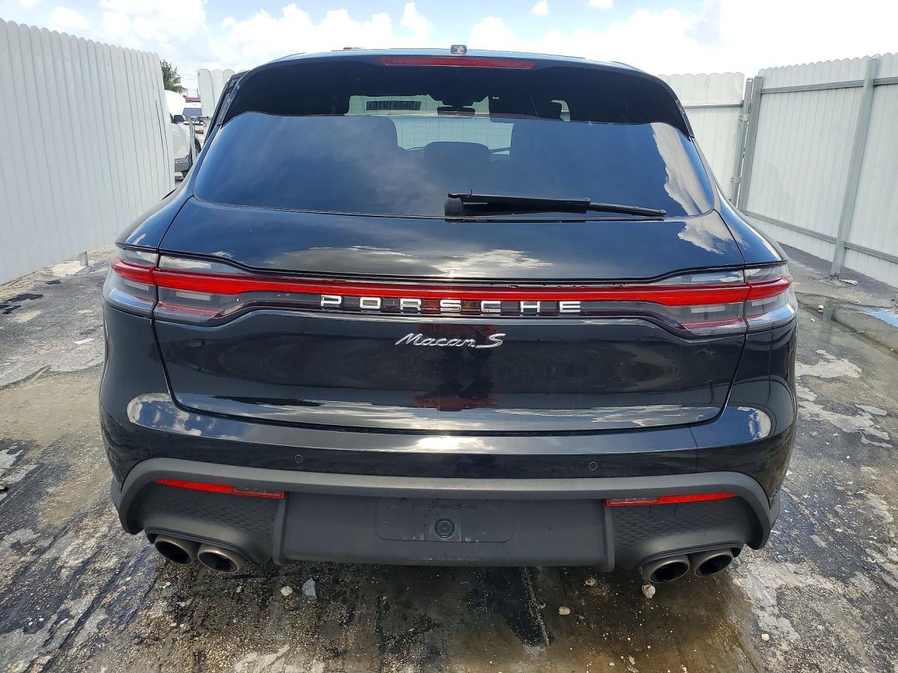 2025 PORSCHE MACAN S