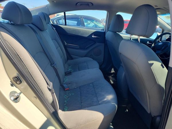 2014 KIA FORTE LX