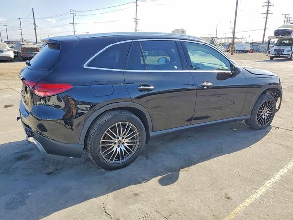 2024 MERCEDES-BENZ GLC GLC300