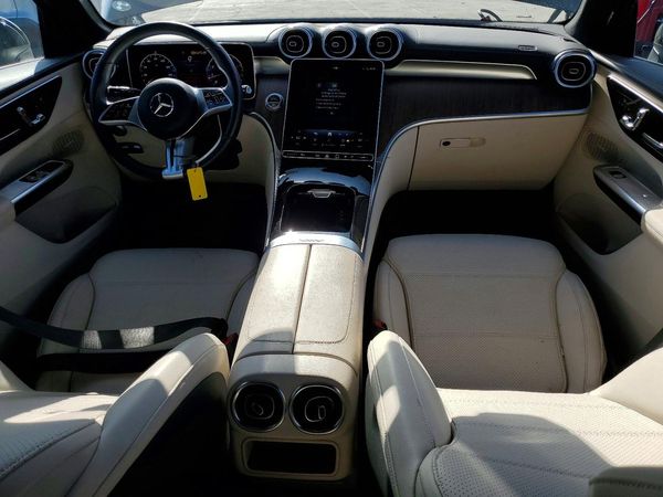 2024 MERCEDES-BENZ GLC GLC300