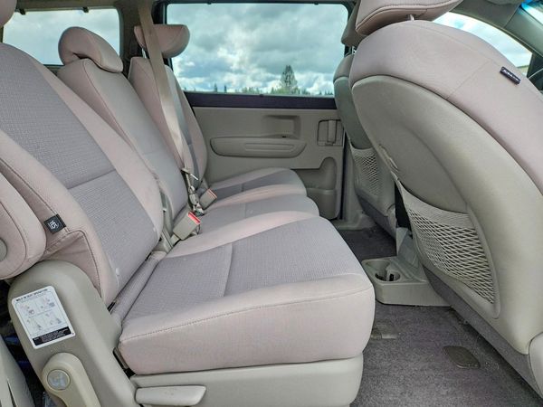 2016 KIA SEDONA LX - Middle-low