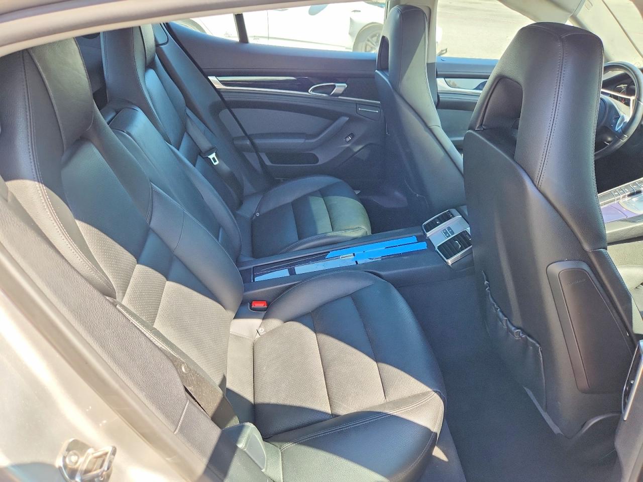 2013 PORSCHE PANAMERA Base (2WD), 4 (4WD)