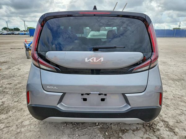 2024 KIA SOUL LX, S
