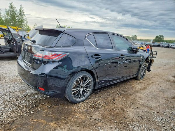 2013 LEXUS CT