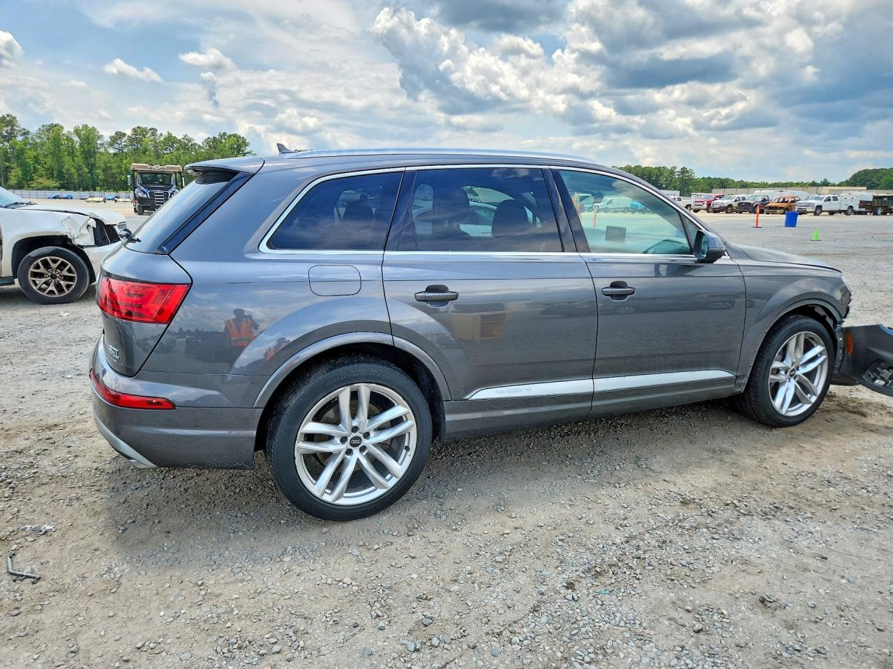 2018 AUDI Q7 quattro Prestige