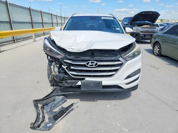 2017 HYUNDAI TUCSON