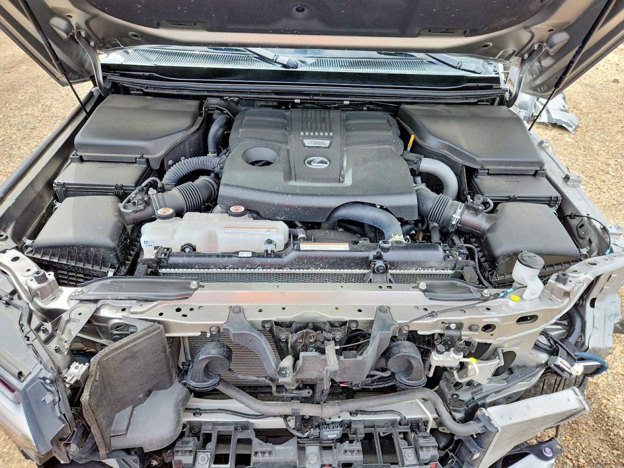 2025 LEXUS GX 550