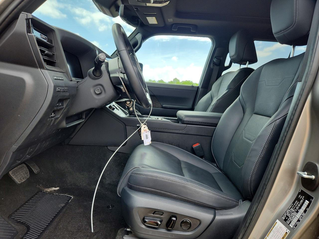 2025 LEXUS GX 550