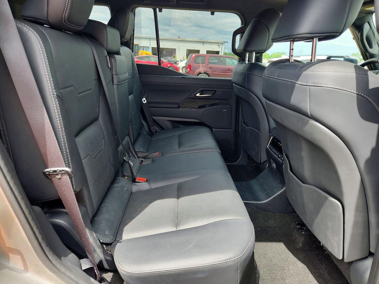 2025 LEXUS GX 550