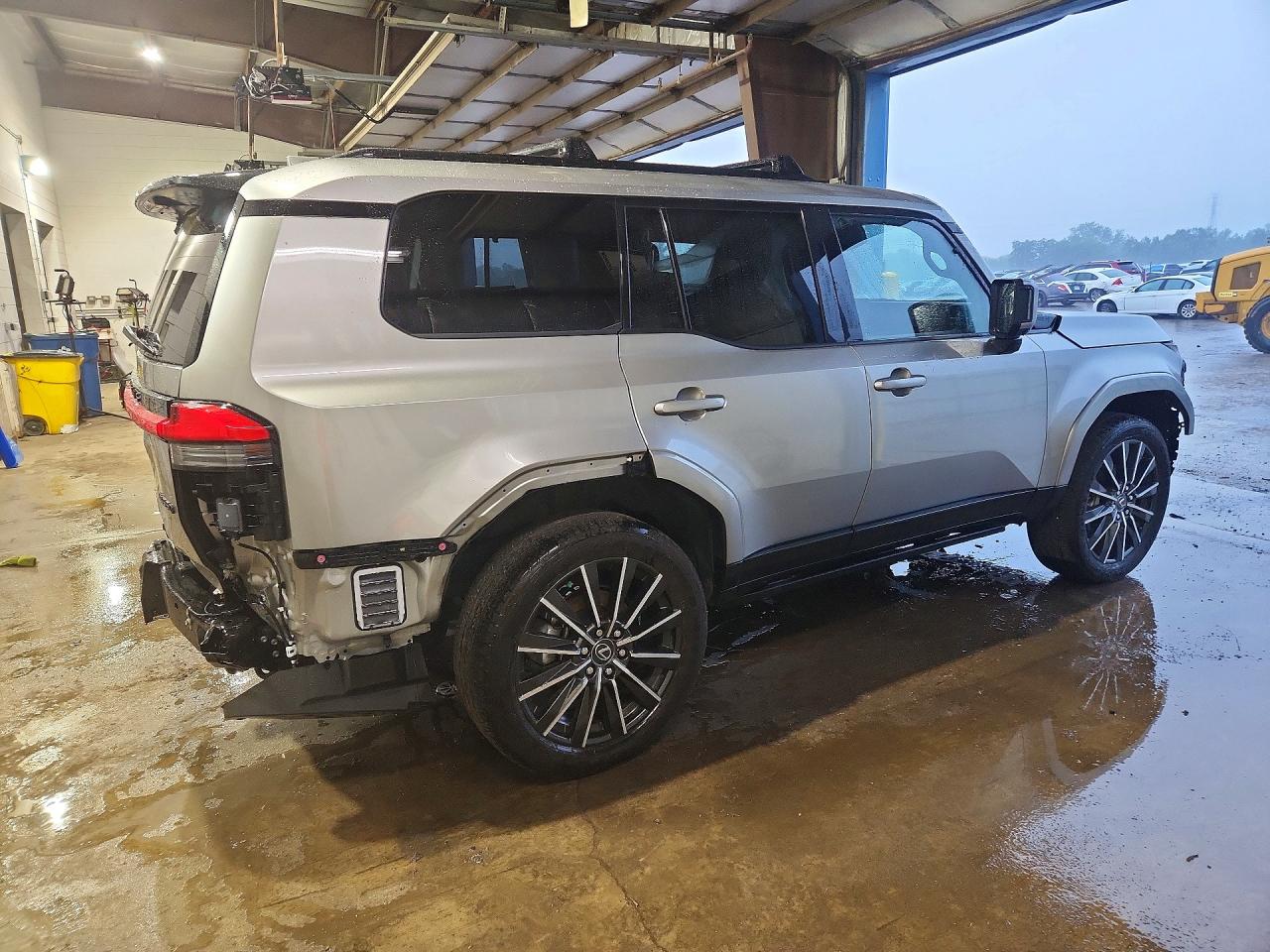 2025 LEXUS GX 550