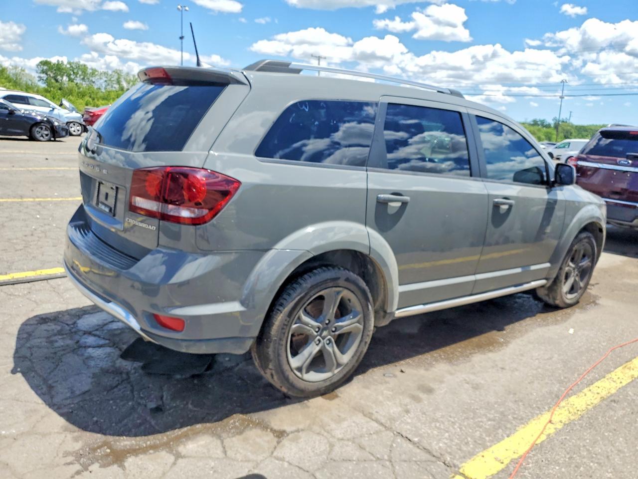 2020 DODGE JOURNEY Crossroad
