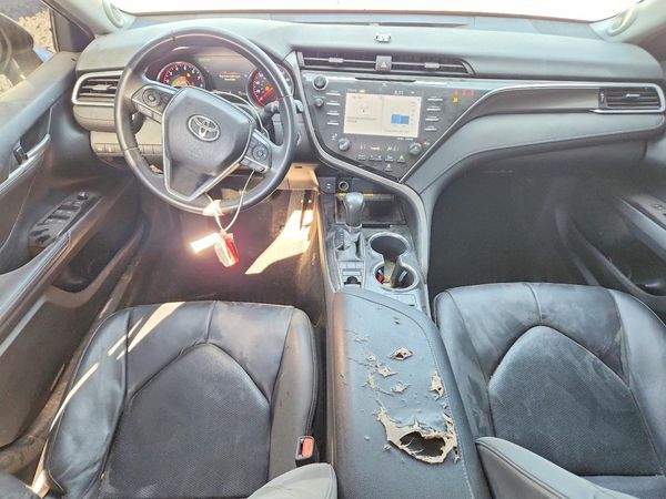 2018 TOYOTA CAMRY