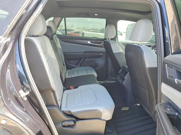 2026 VOLKSWAGEN ATLAS CROSS SPORT 4Motion SEL R-Line Black