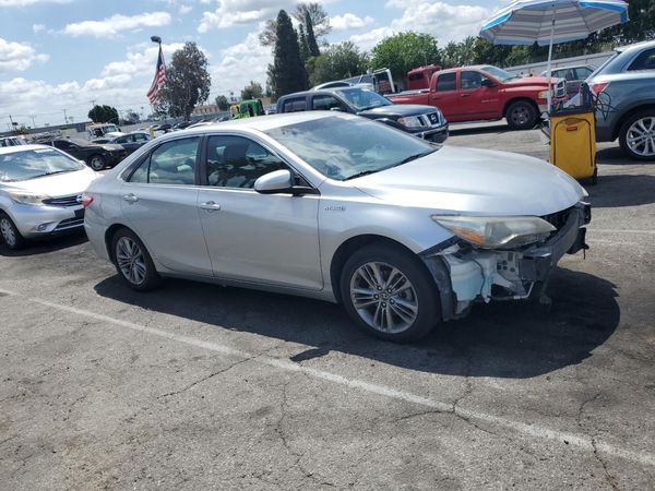 2016 TOYOTA CAMRY