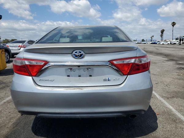 2016 TOYOTA CAMRY
