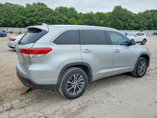 2018 TOYOTA HIGHLANDER SE/XLE