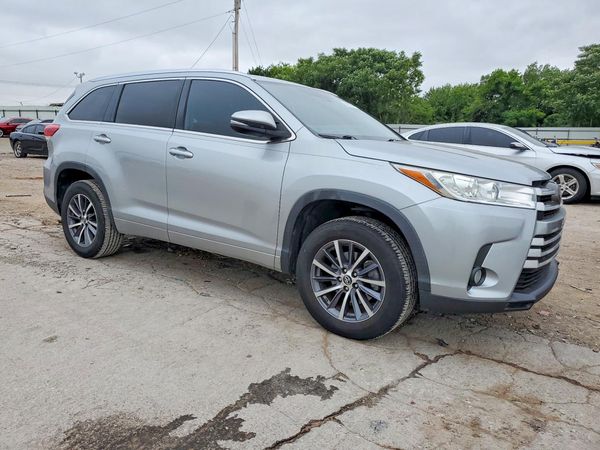 2018 TOYOTA HIGHLANDER SE/XLE