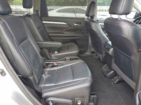 2018 TOYOTA HIGHLANDER SE/XLE