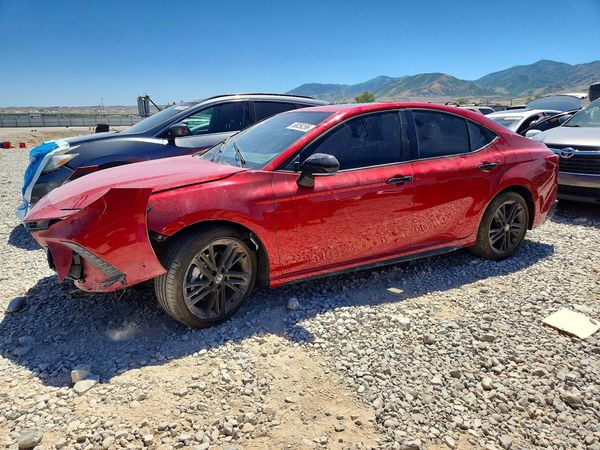 2026 TOYOTA CAMRY