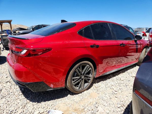 2026 TOYOTA CAMRY