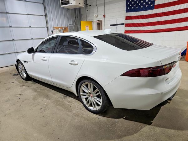 2016 JAGUAR XF Prestige