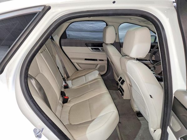 2016 JAGUAR XF Prestige