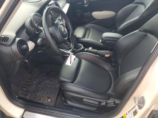 2017 MINI COOPER