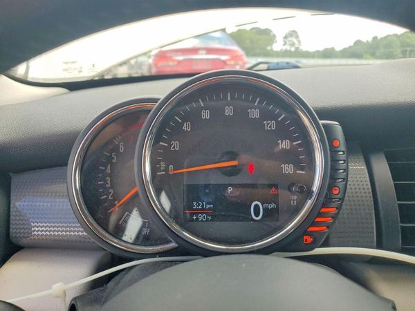 2017 MINI COOPER