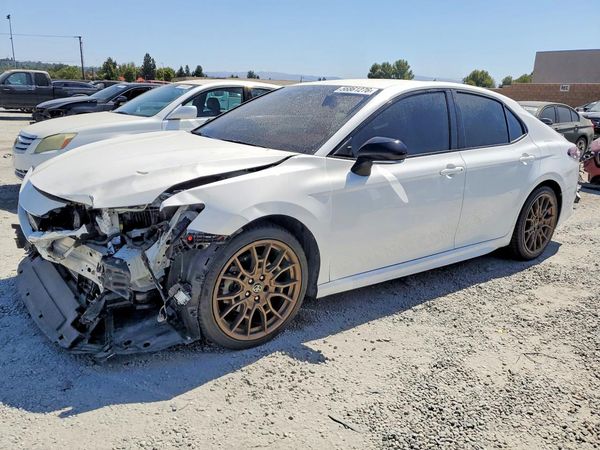 2023 TOYOTA CAMRY